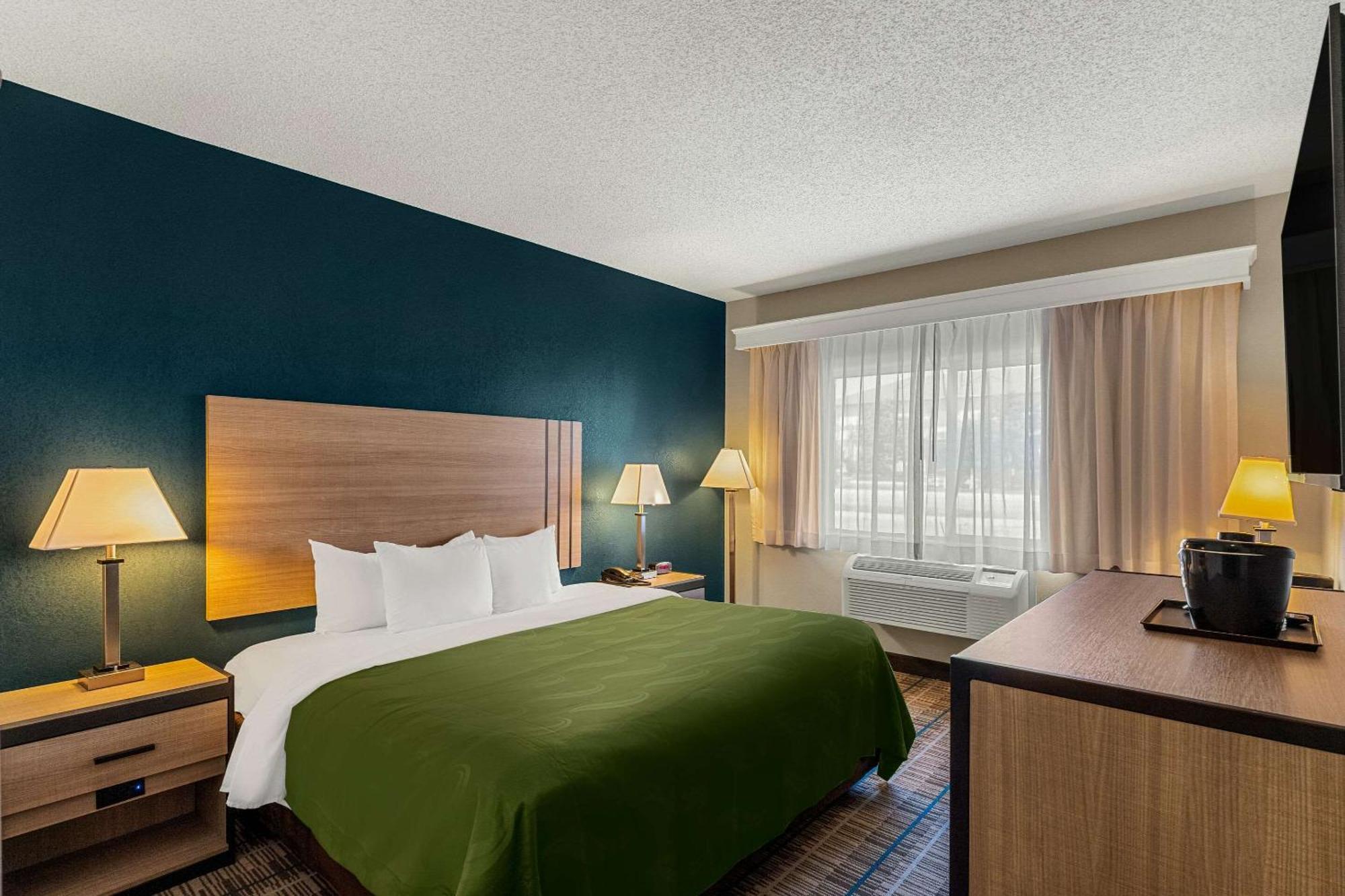 Quality Inn Denver Northeast Brighton Exterior photo