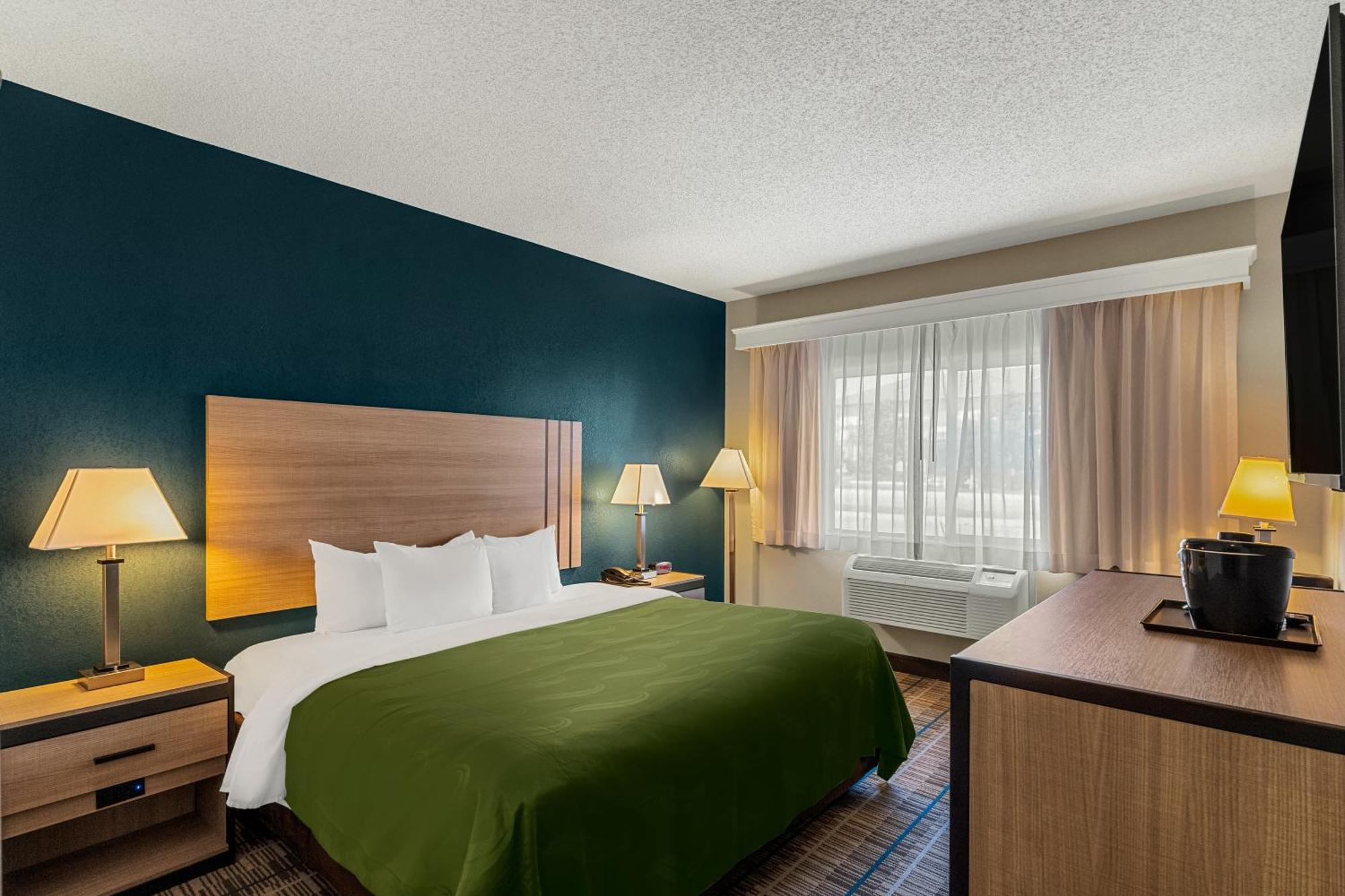 Quality Inn Denver Northeast Brighton Exterior photo