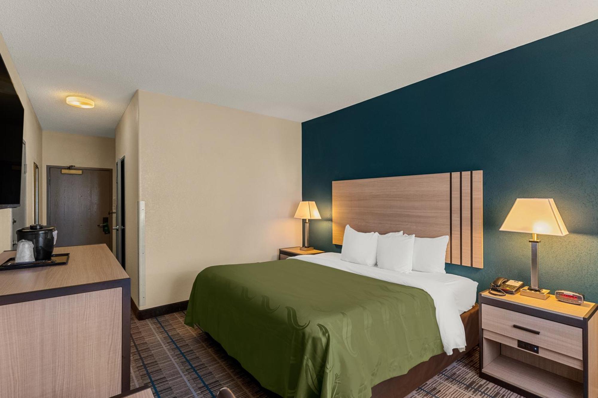 Quality Inn Denver Northeast Brighton Exterior photo
