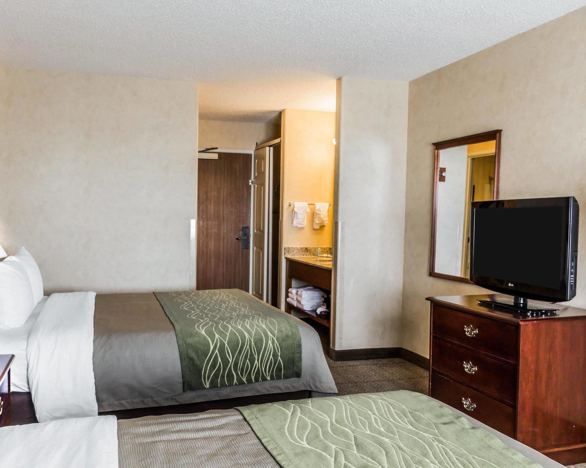 Quality Inn Denver Northeast Brighton Exterior photo